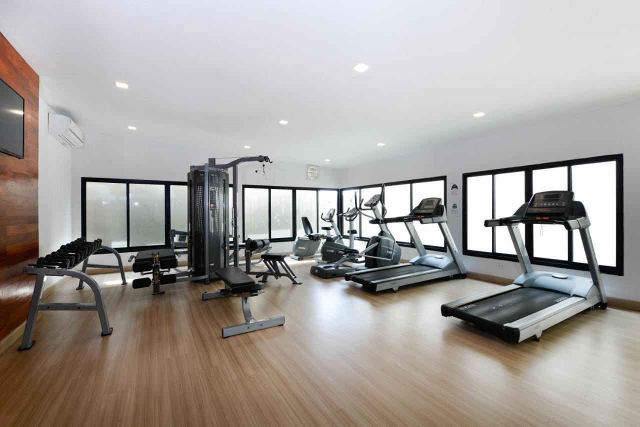 Ramada By Wyndham Bangkok Ten Ekamai Residences Ngoại thất bức ảnh
