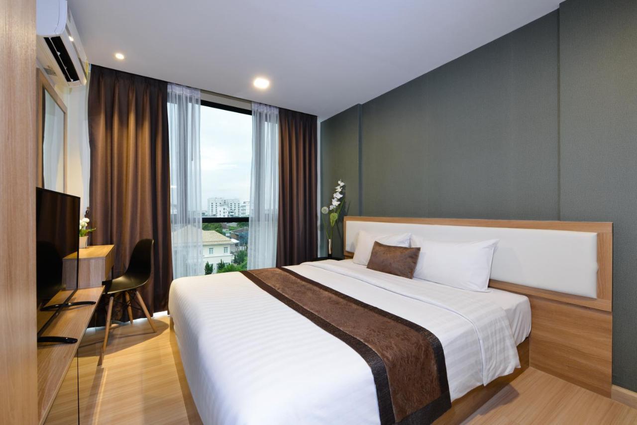 Ramada By Wyndham Bangkok Ten Ekamai Residences Ngoại thất bức ảnh