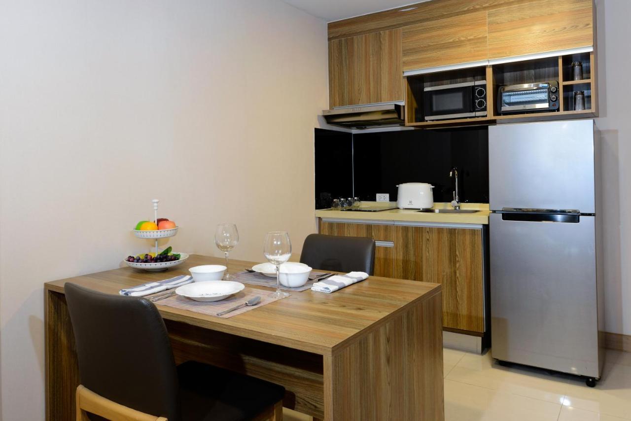 Ramada By Wyndham Bangkok Ten Ekamai Residences Ngoại thất bức ảnh
