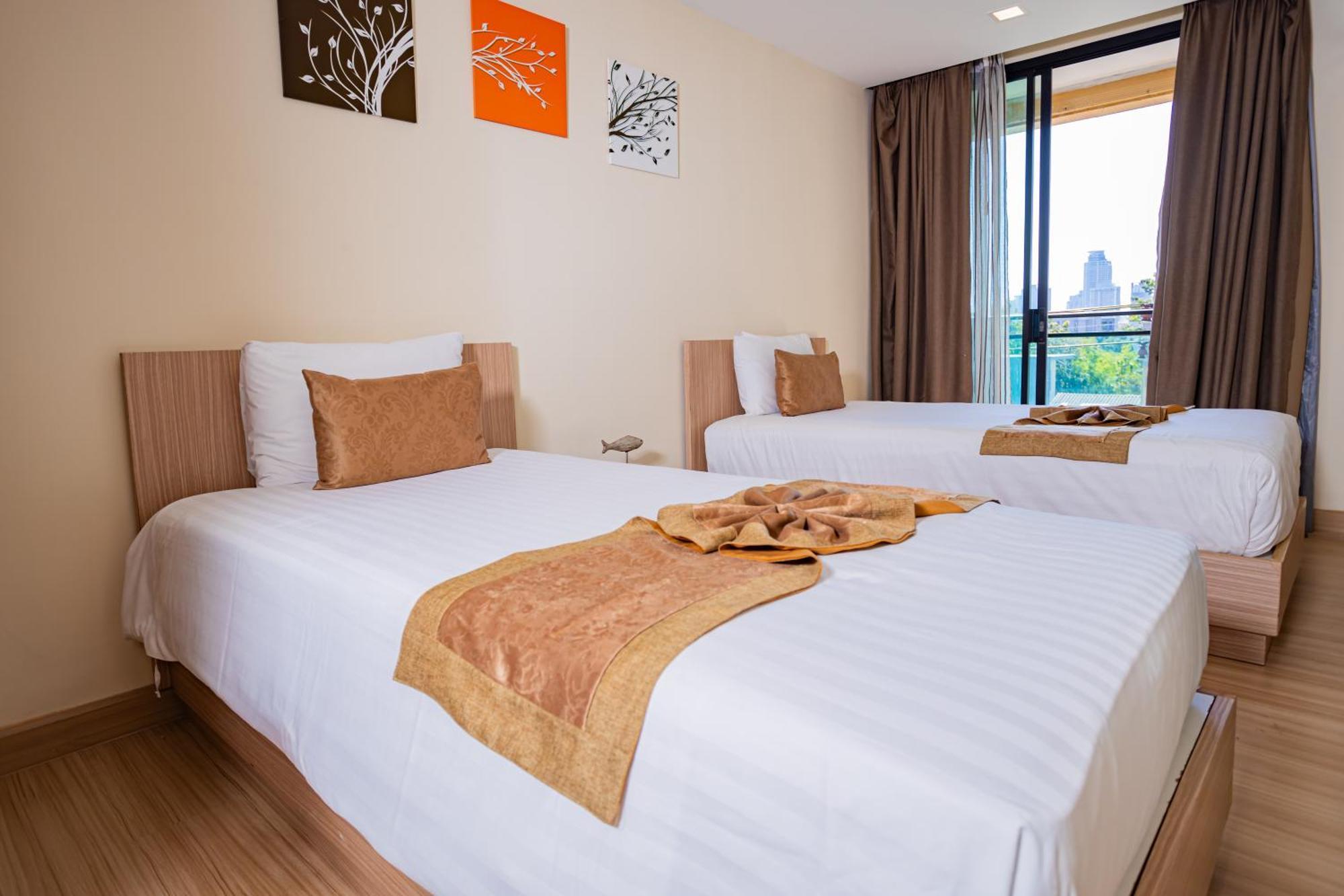 Ramada By Wyndham Bangkok Ten Ekamai Residences Ngoại thất bức ảnh