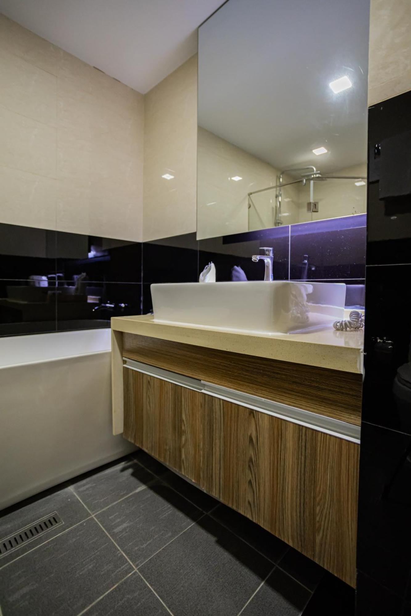 Ramada By Wyndham Bangkok Ten Ekamai Residences Ngoại thất bức ảnh
