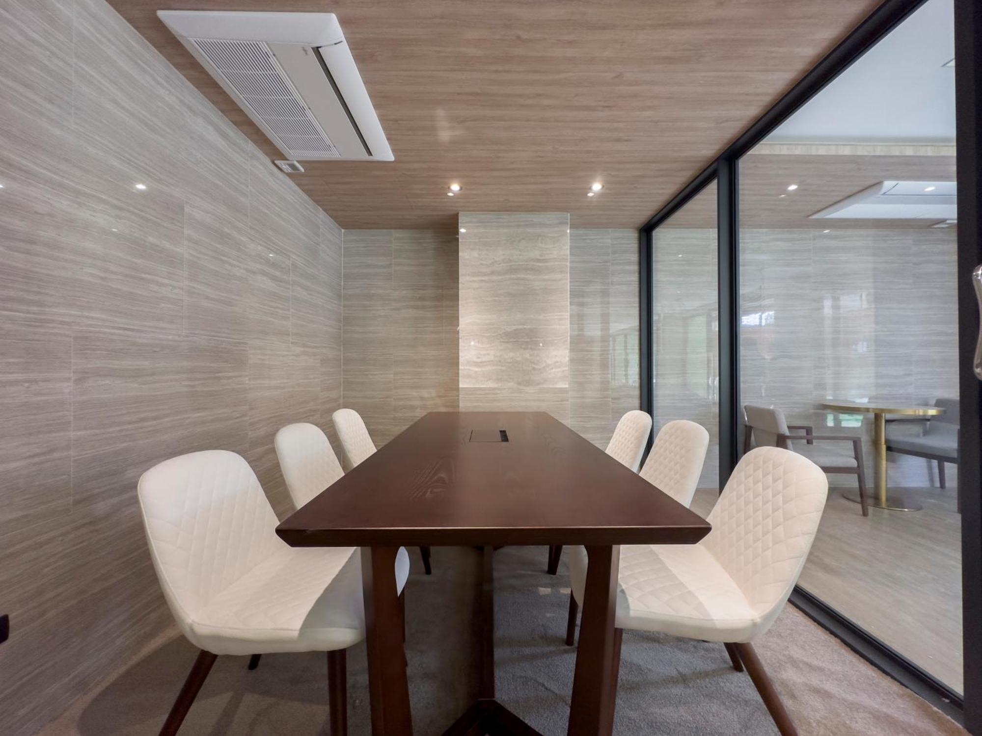 Ramada By Wyndham Bangkok Ten Ekamai Residences Ngoại thất bức ảnh